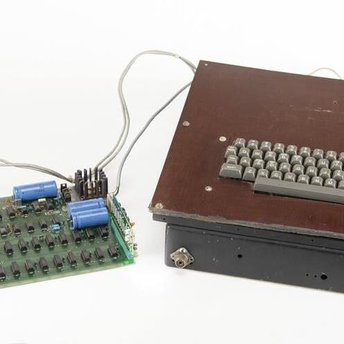 Early Apple computer that helped launch $3T company sells at auction for $223,000